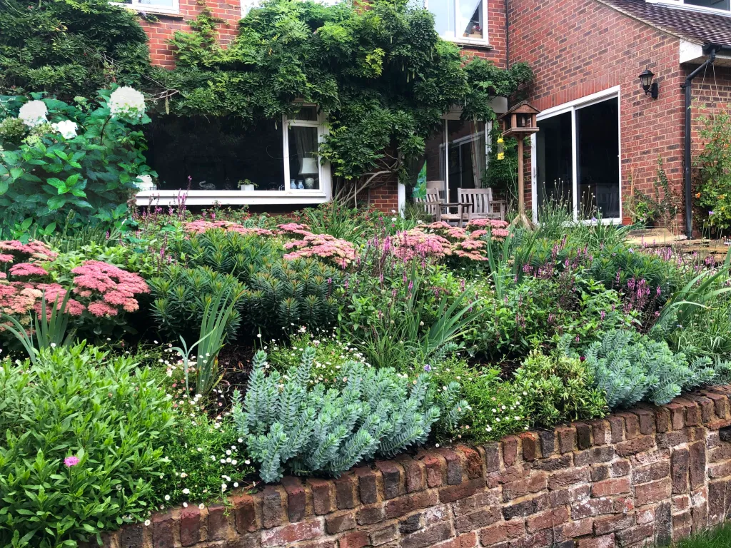Garden design at Sylvan Place, Limpsfield