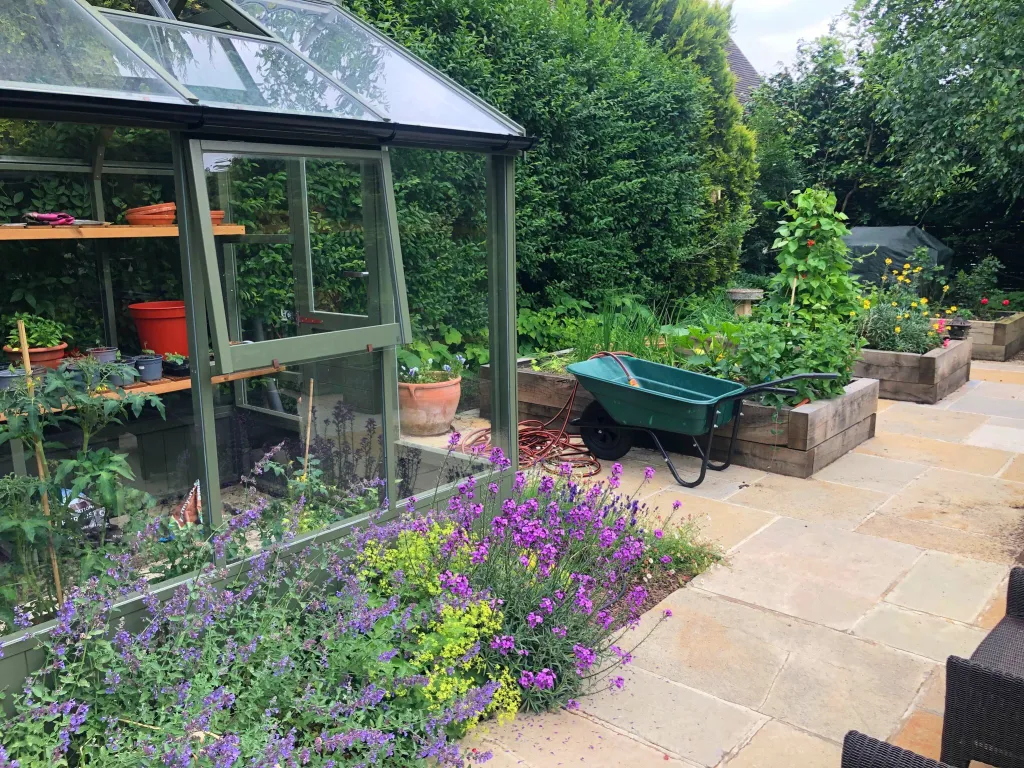 Garden design at Gresham Road, Oxted