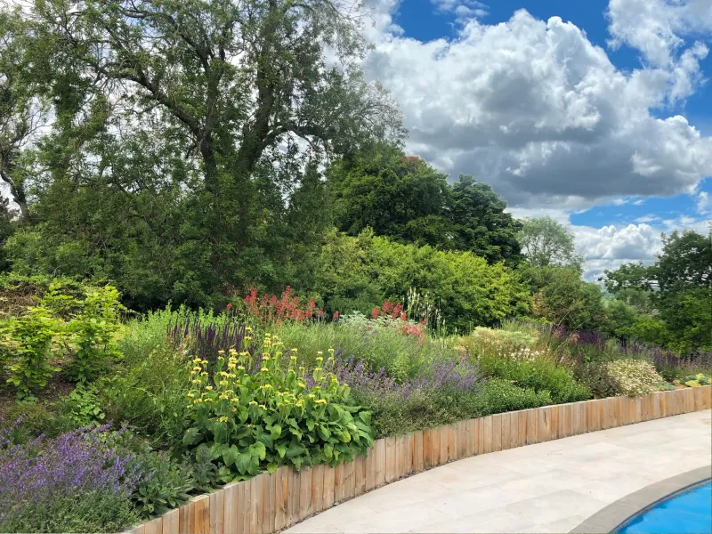 Garden design at Upper Court Road, Woldingham