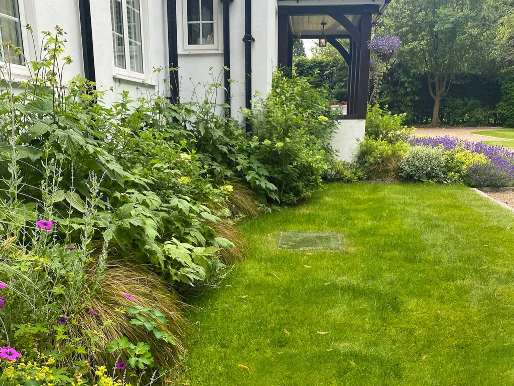 Garden design at Ballards Lane, Limpsfield