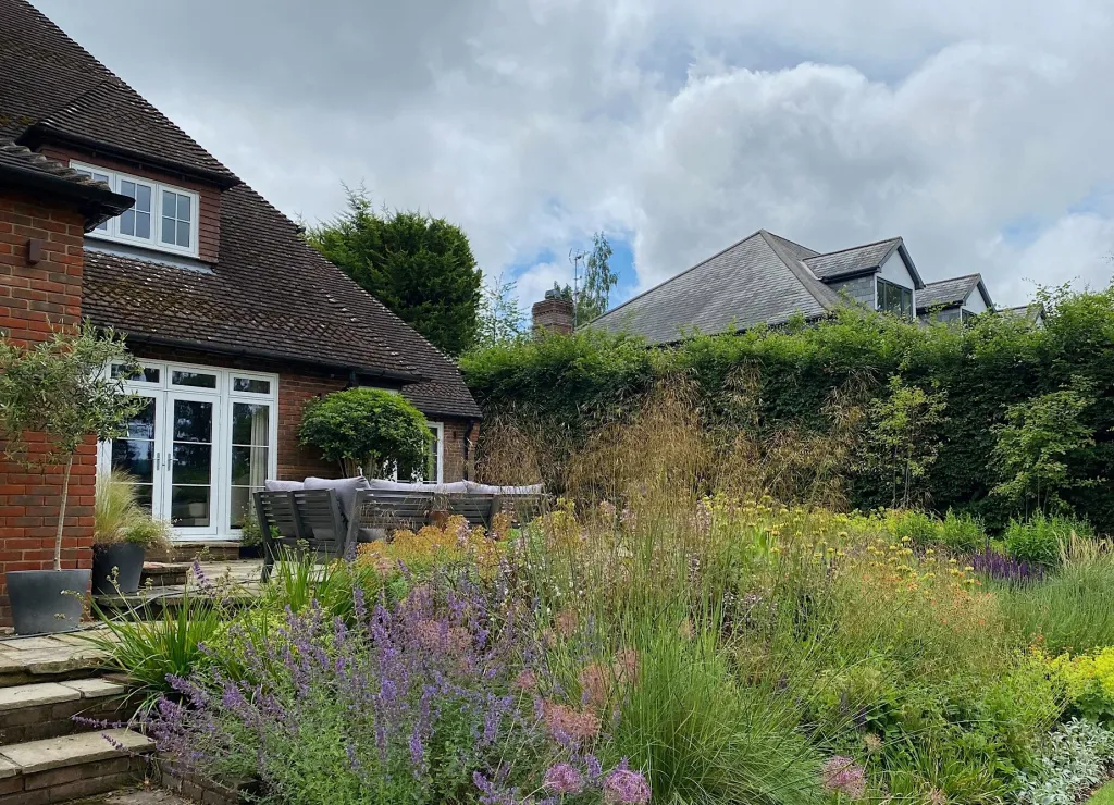 Garden design at Neb Lane, Oxted