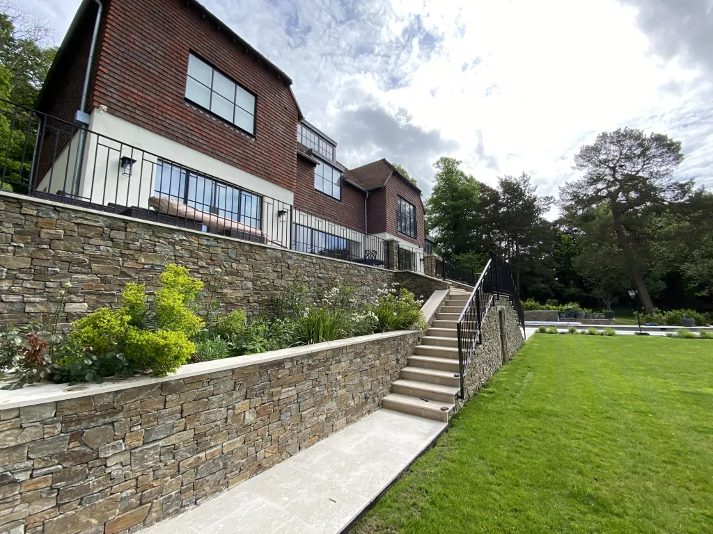 Garden design at Coopers Hill Road, Nutfield
