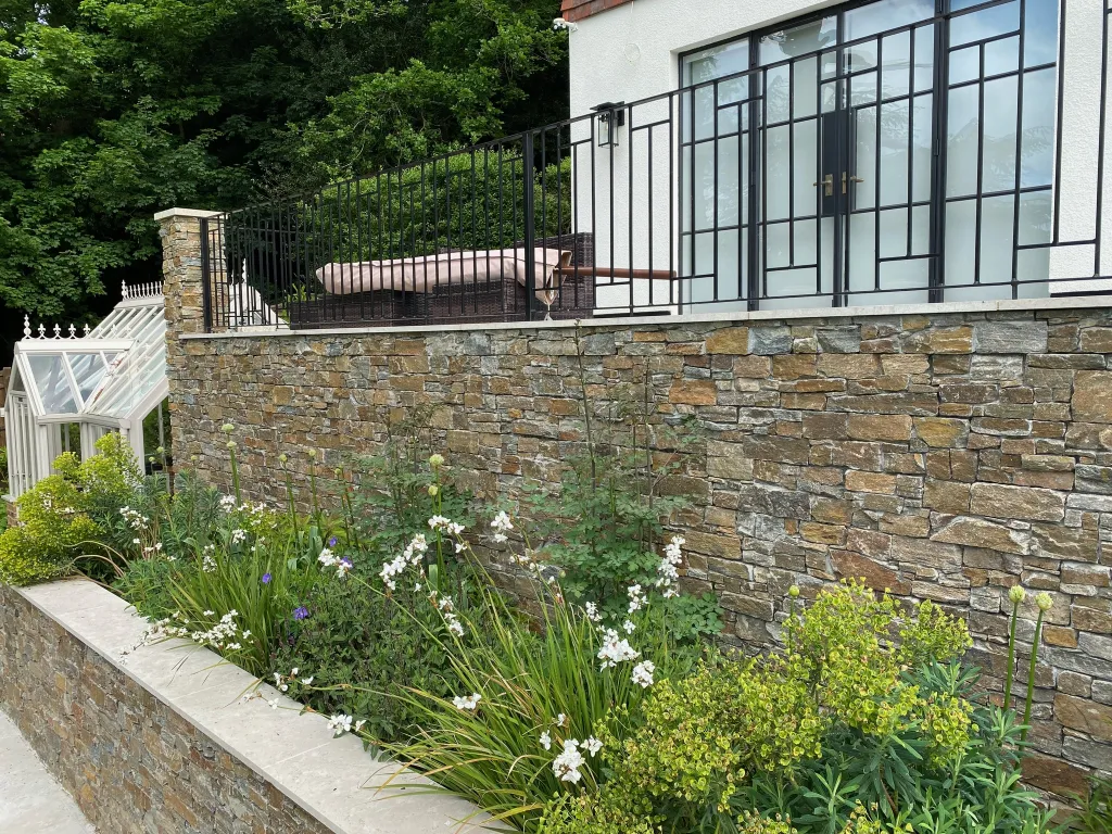 Garden design at Coopers Hill Road, Nutfield
