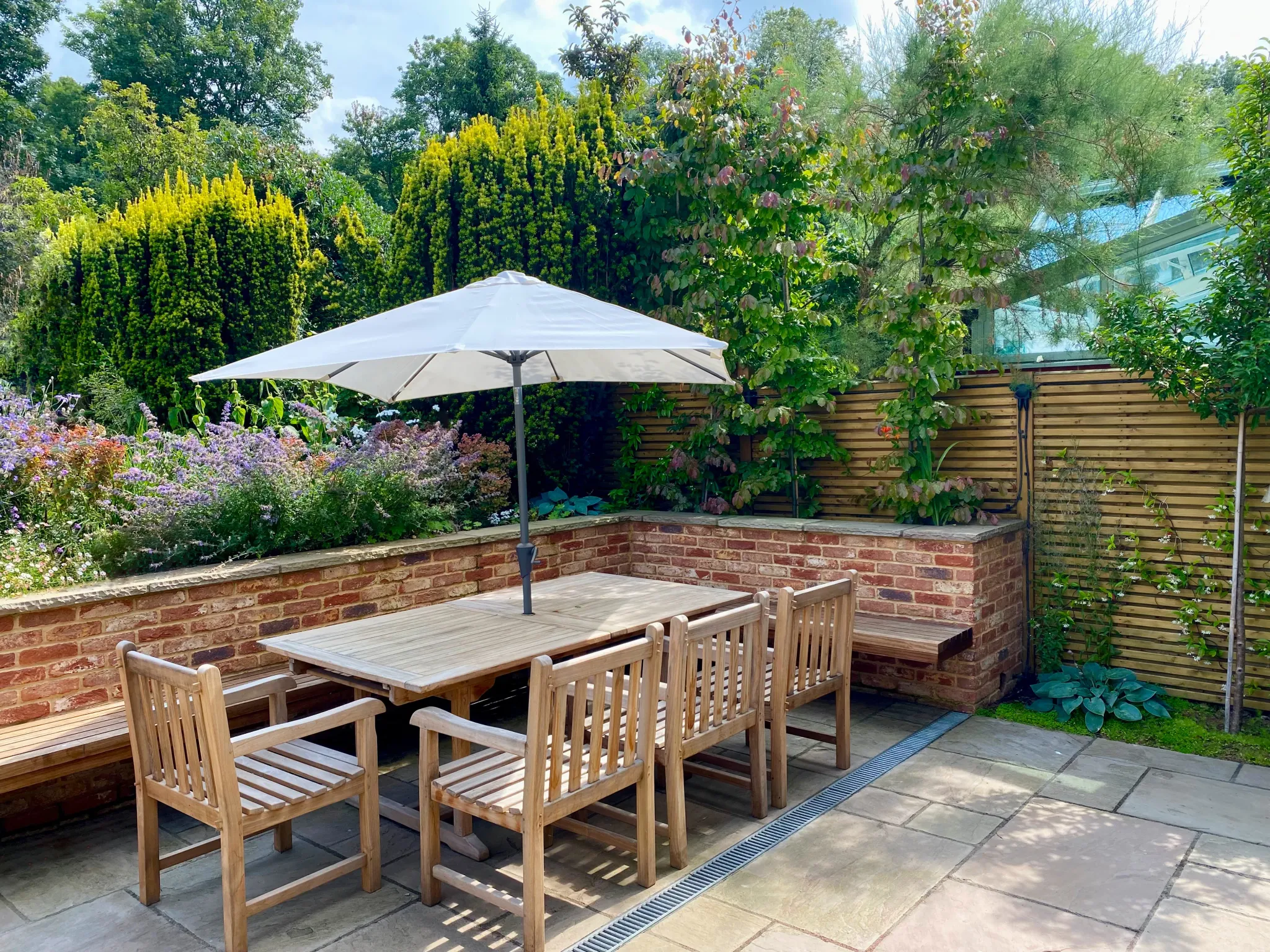 Garden design at Norfolk Avenue I, Sanderstead