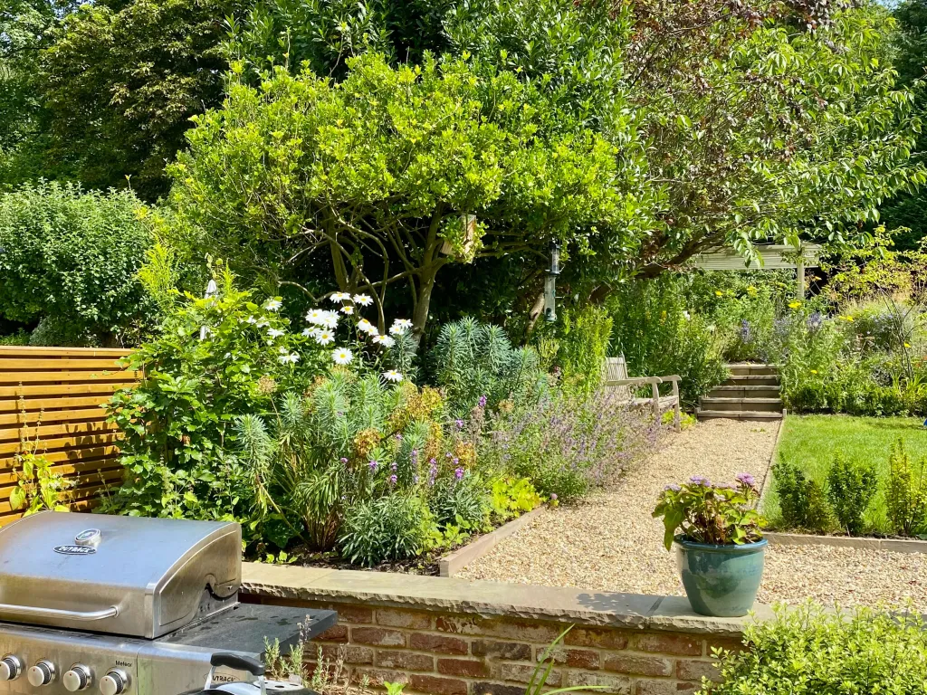 Garden design at Norfolk Avenue I, Sanderstead
