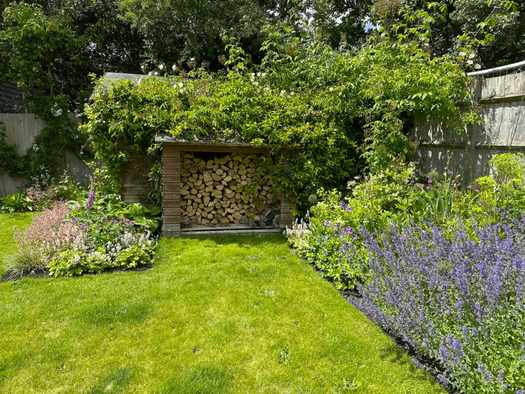 Garden design at Chichele Road, Oxted