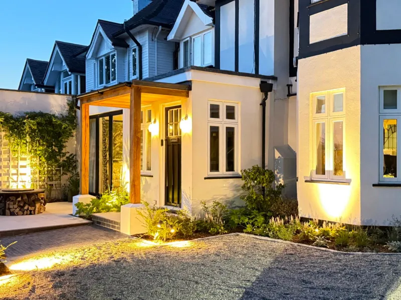 Garden design at Axes Lane, Outwood