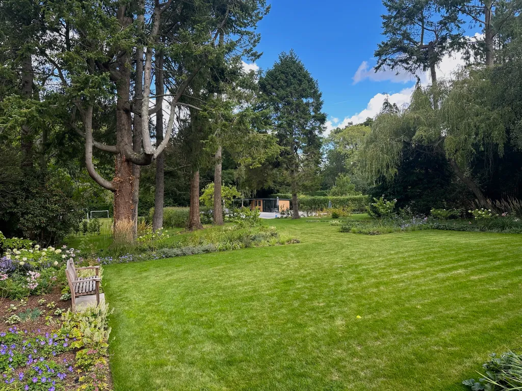 Garden design at Blackhall Lane, Sevenoaks