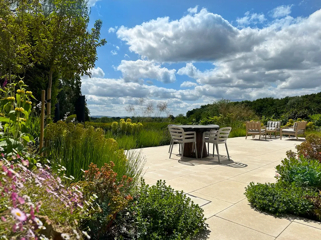 Garden design at Wilderness Road, Oxted