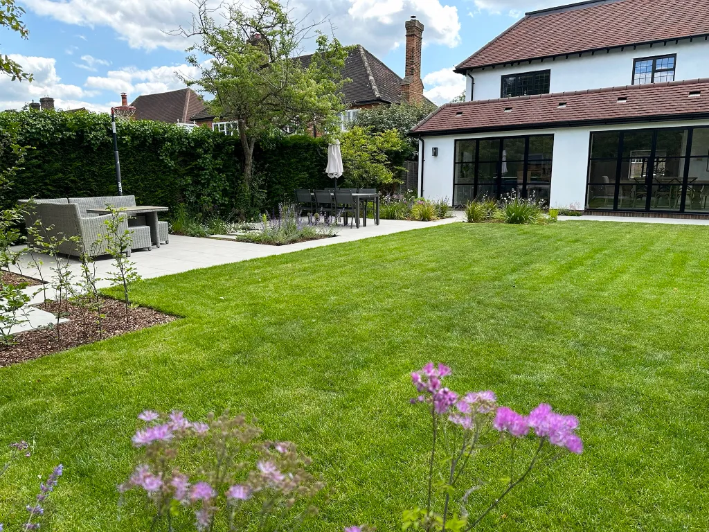 Garden design at Peter Avenue, Oxted