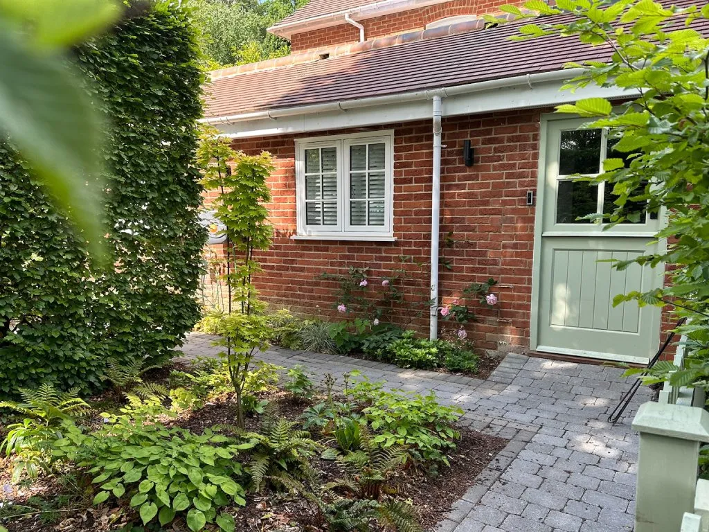 Garden design at Brassey Road, Oxted
